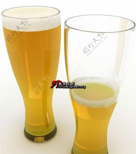啤酒玻璃杯Glasseswithbeer