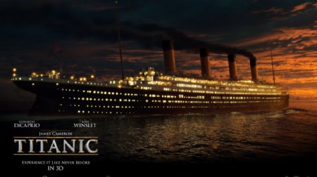 夕阳中的泰坦尼克号
