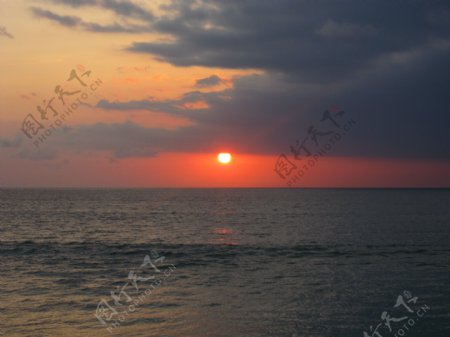 巴厘岛金巴兰海滩图片