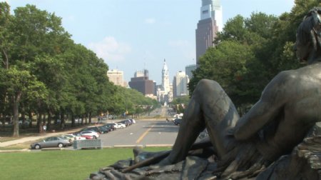 印度雕像底部的华盛顿纪念碑喷泉股票视频视频免费下载