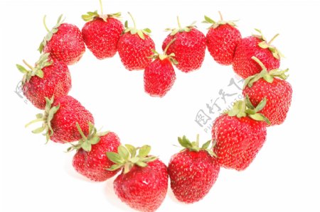 心型草莓图片