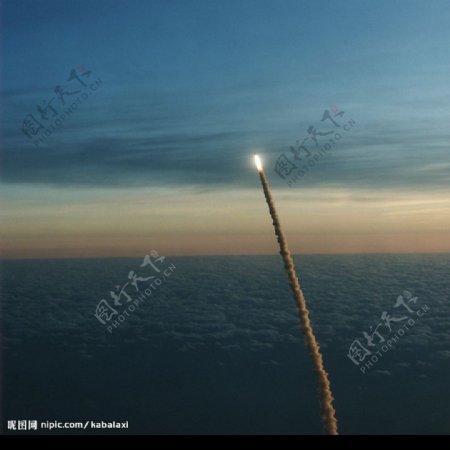 火箭发射图片