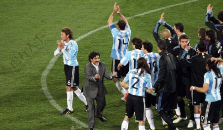 世界杯阿根廷梅西马拉多纳图片