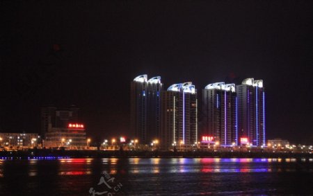 汉中一江两岸夜景图片