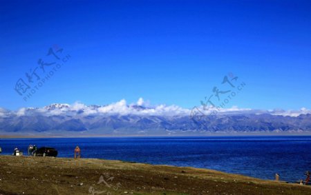 塞里木湖图片