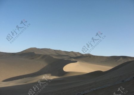 鸣沙山沙漠图片