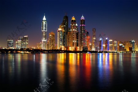 迪拜夜景城市建筑图片