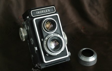 老相机德国老相机Ikonflex图片