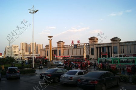 襄阳火车站图片