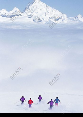 激情滑雪者图片