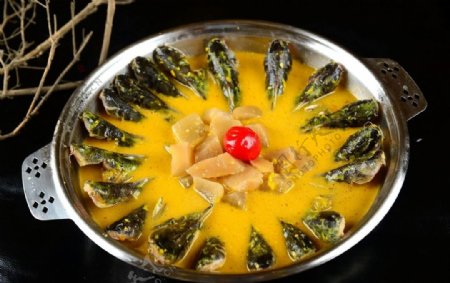 酸汤黄鲴鱼火锅图片