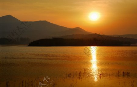 朝阳大海夕阳太阳山水图片