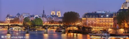 法国巴黎艺术桥图片