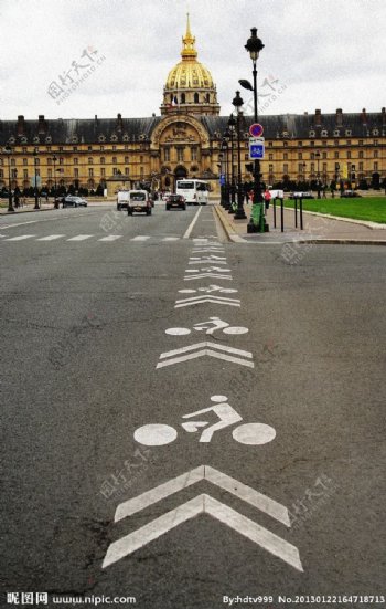 巴黎荣军院自行车道图片
