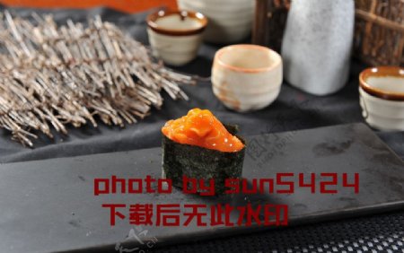 螺肉军舰寿司图片