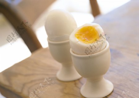 白煮鸡蛋图片