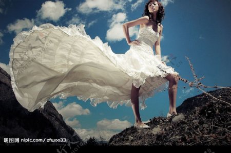时尚婚纱美女广告图片