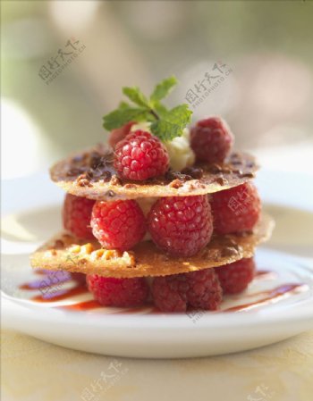糕点树莓图片