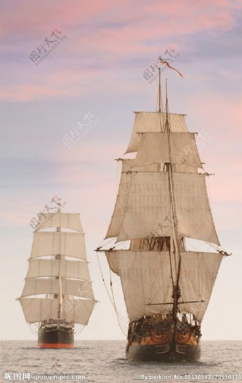 海帆船古船图片