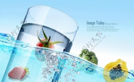 水中水果蔬菜分层素材图片