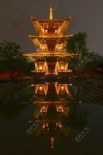 广富林夜景