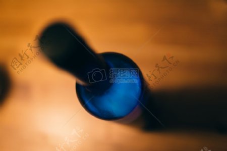 食品蓝色党饮料家庭欢乐瓶装饰蓝宝石