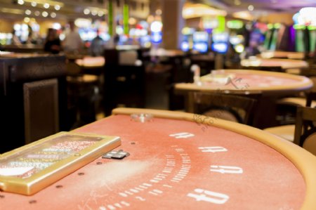 赌场的赌博桌图片