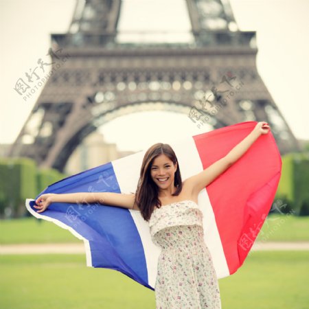 身披法国国旗的美女图片