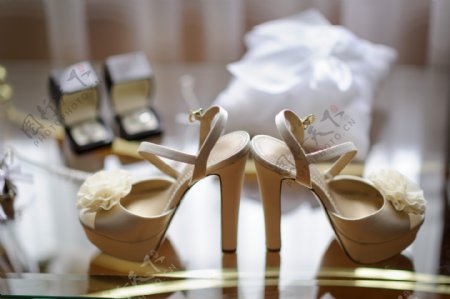 婚礼高跟凉鞋图片