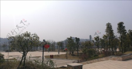 县城的滨江公园