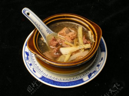 肉炖笋片汤