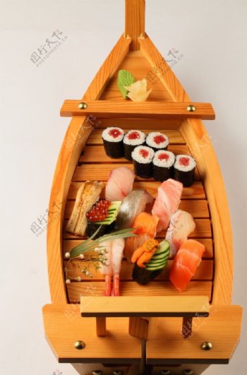 寿司船