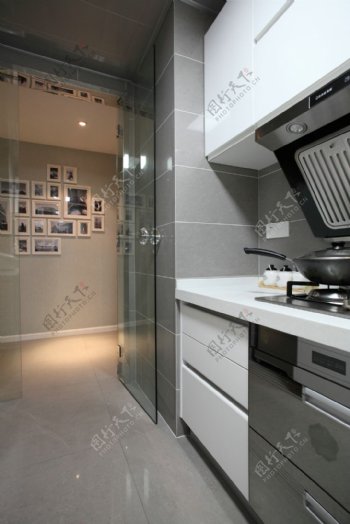 简约风室内设计厨房收纳柜效果图