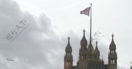 英国国旗在威斯敏斯特宫飘扬
