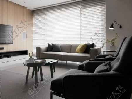 现代质感客厅深色家具室内装修效果图