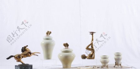中式纯铜马雕塑陶瓷罐子摆件