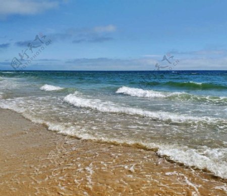 海边沙滩海浪
