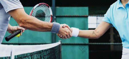 网球运动员握手