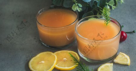 雪梨橙汁柳橙凤梨汁果汁