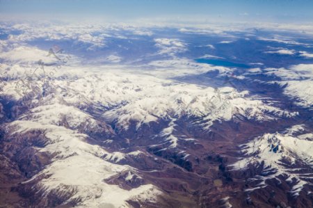 大气雪山山脉航拍摄影图