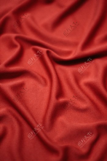 红色布料褶皱背景