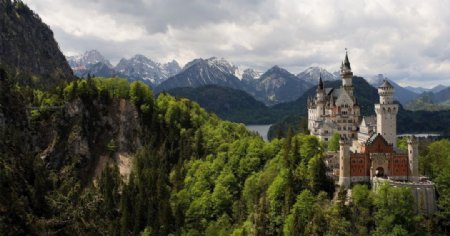 德国新天鹅城堡手绘清新