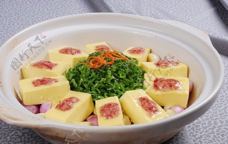 淮扬菜砂锅极品豆腐图片