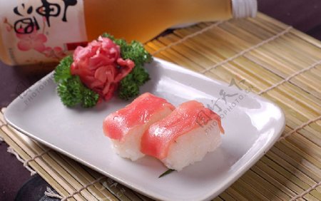 寿司类金枪鱼握寿司图片