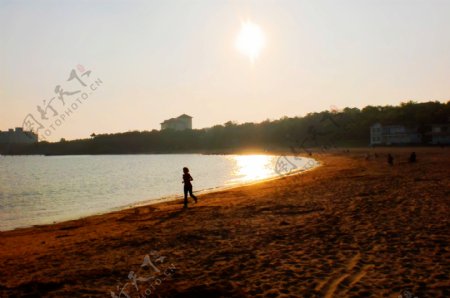 夕阳海景图片