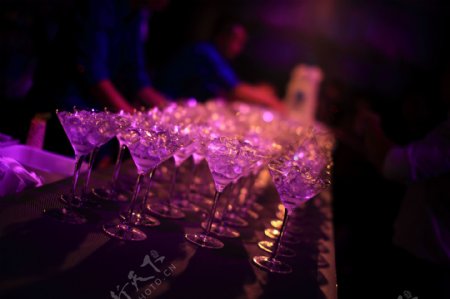 bmwclub3夜店气氛欢乐调酒图片