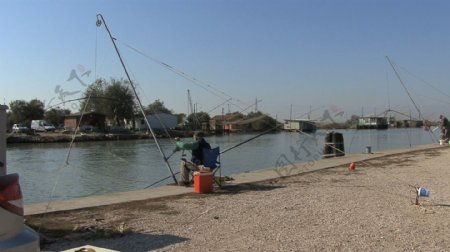 意大利宝洲渔民和渔船股票视频