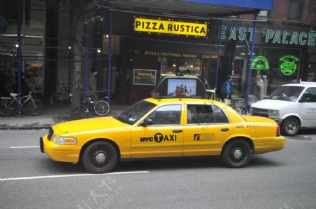 美国黄色出租车图片