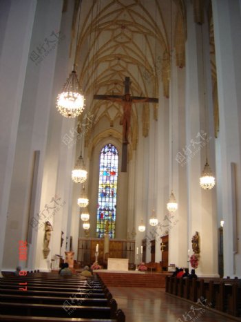 教堂长廊耶稣图片