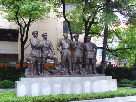 南昌八一起义雕像